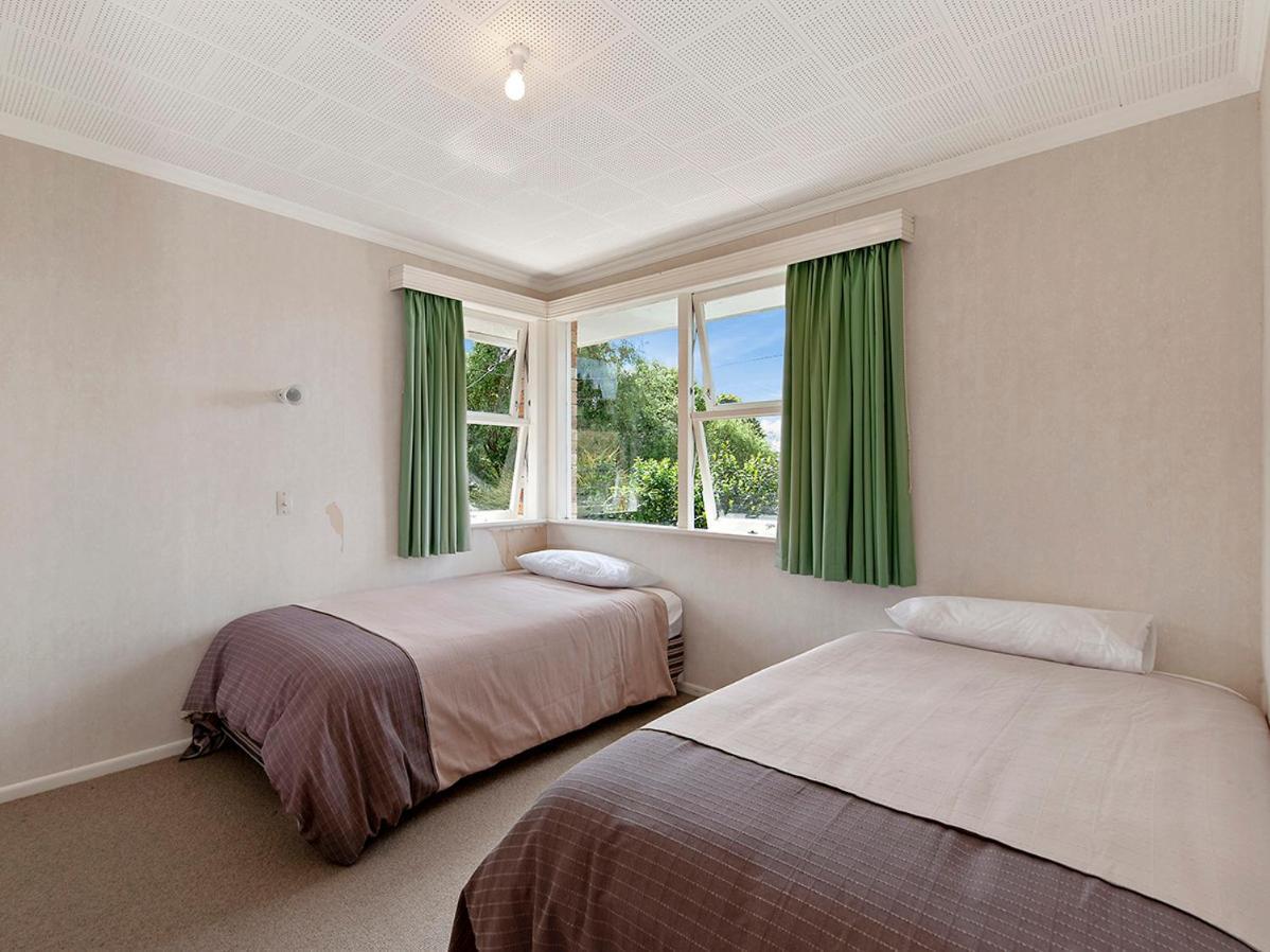 Lofty Lakeviews - Acacia Bay Holiday Home Lago Lago Taupo Exterior foto